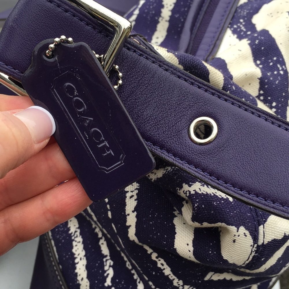 Authentic Coach Handbag - Picture 6 of 6